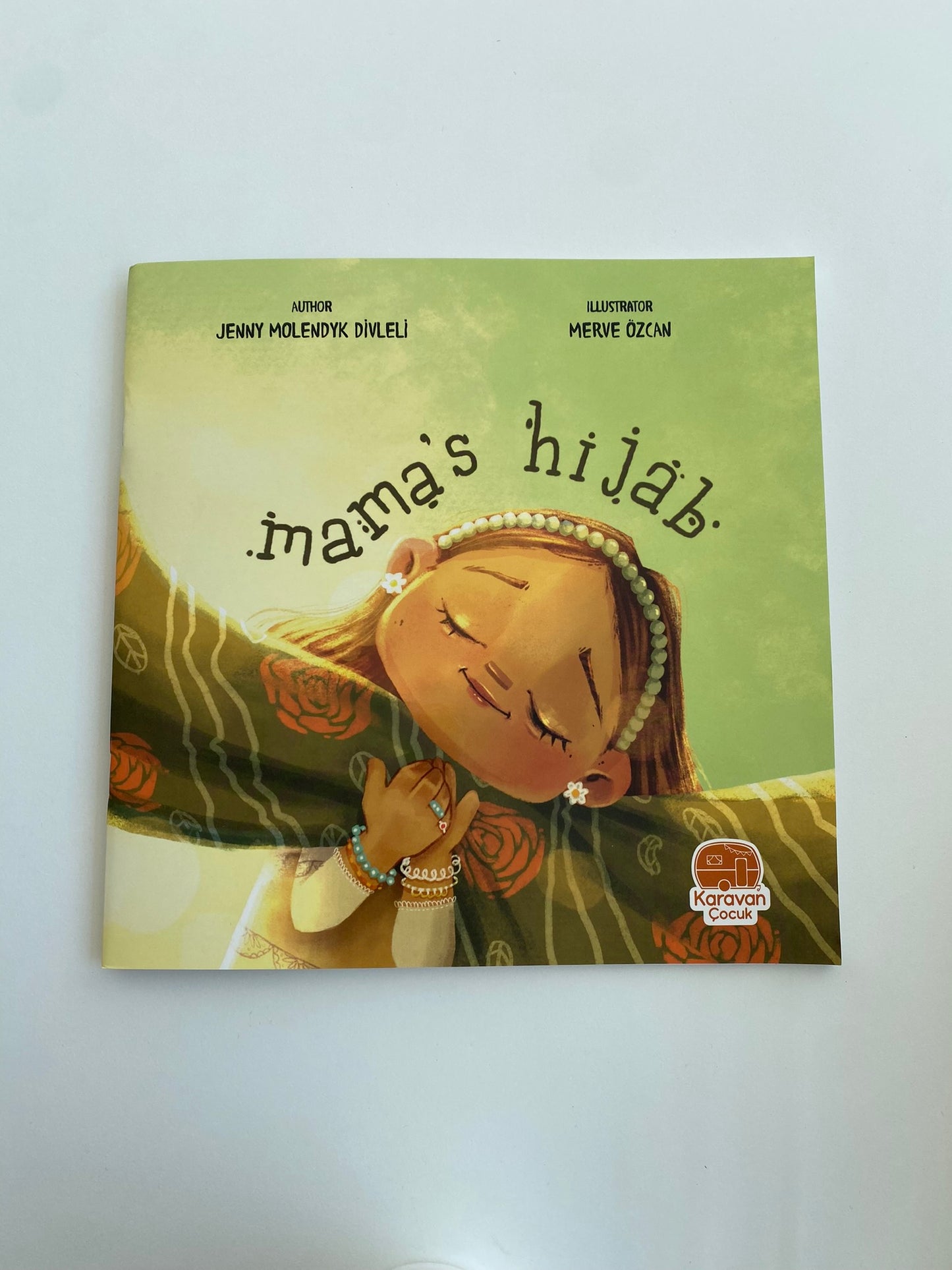 Mamas Hijab (childrens book) english version
