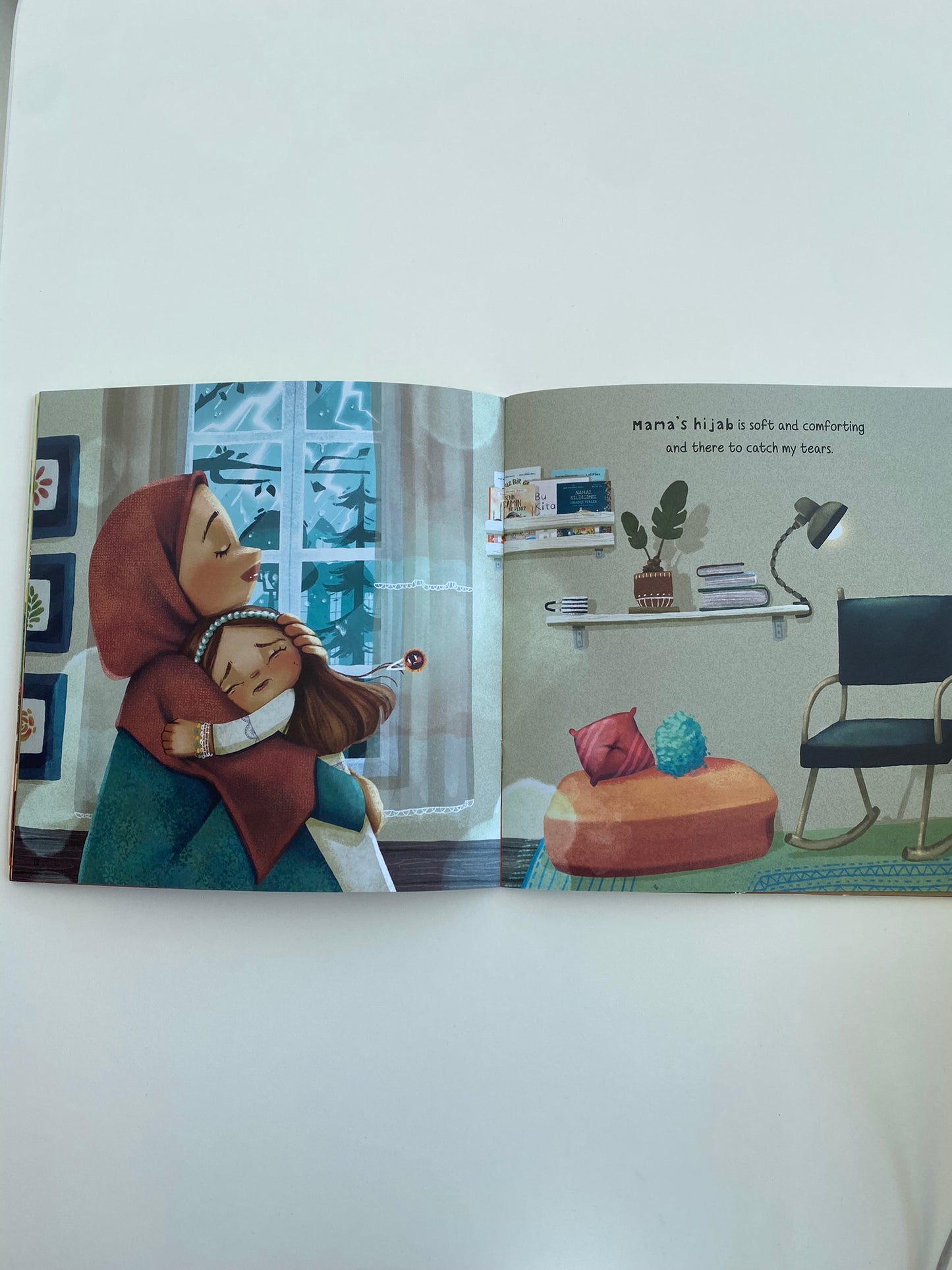 Mamas Hijab (childrens book) english version