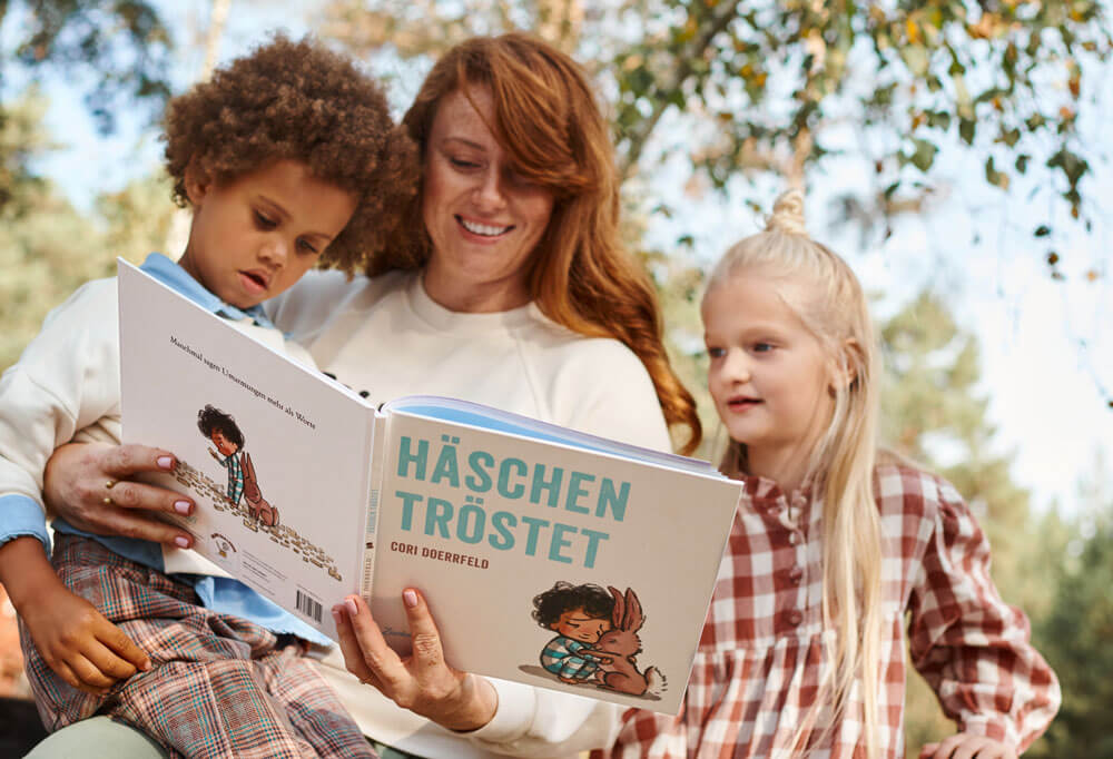 Häschen tröstet (Zuckersüß Verlag)